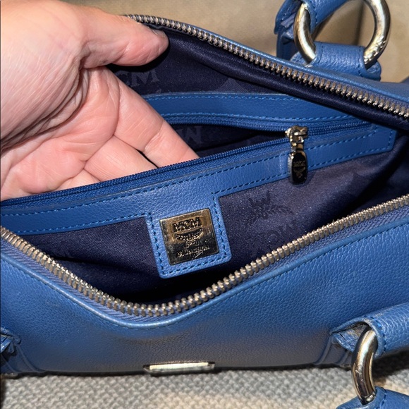 MCM Papillion Shoulder Bag - Picture 11 of 16